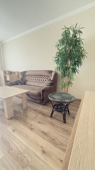 Подобово троєщина двокімнатна, центр