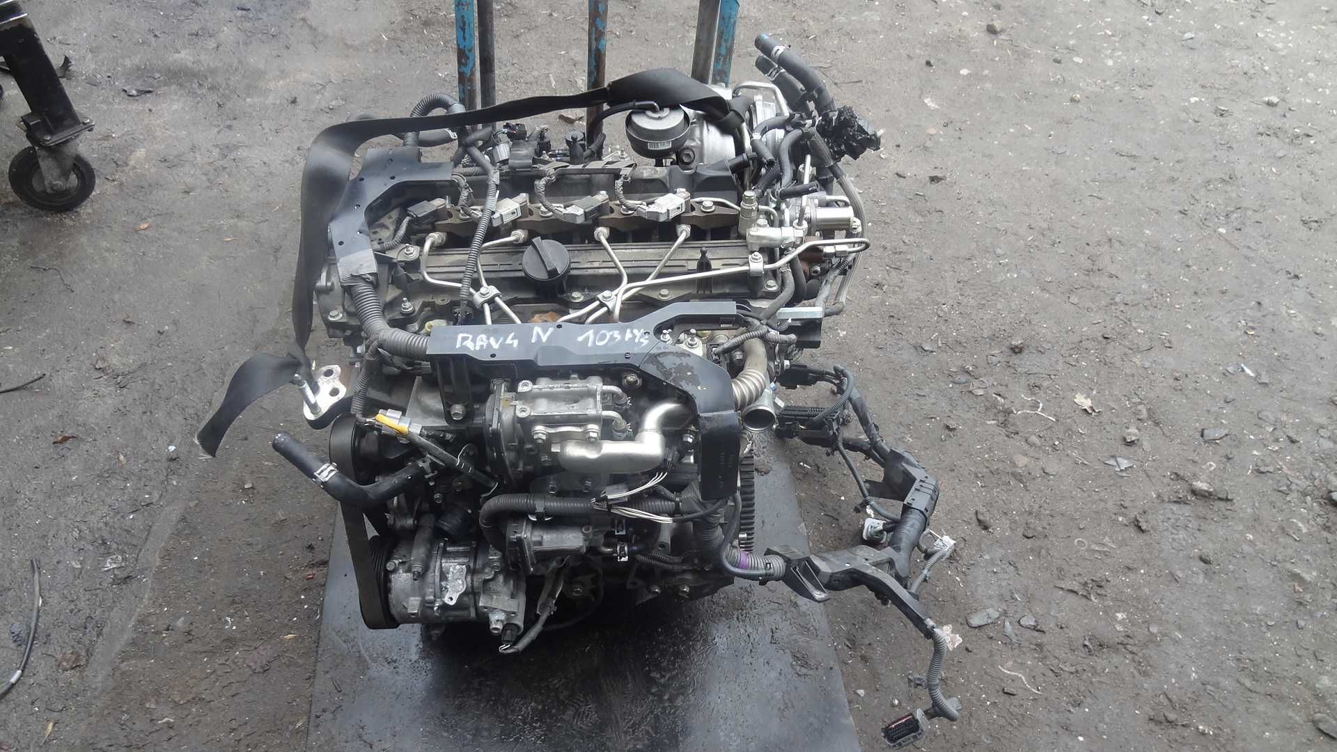 Toyota rav IV 12- 2.2 D4D  2AD silnik kompletny 103 tys