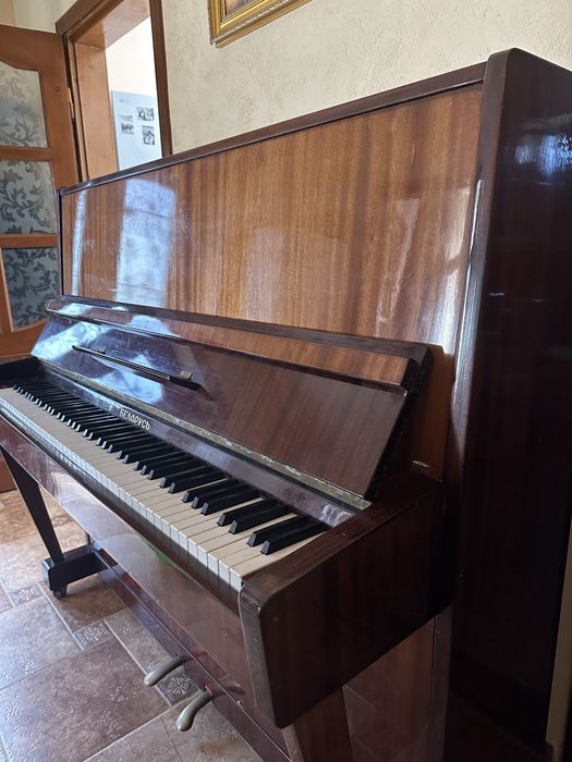 Фортепіано безкоштовно, самовивіз