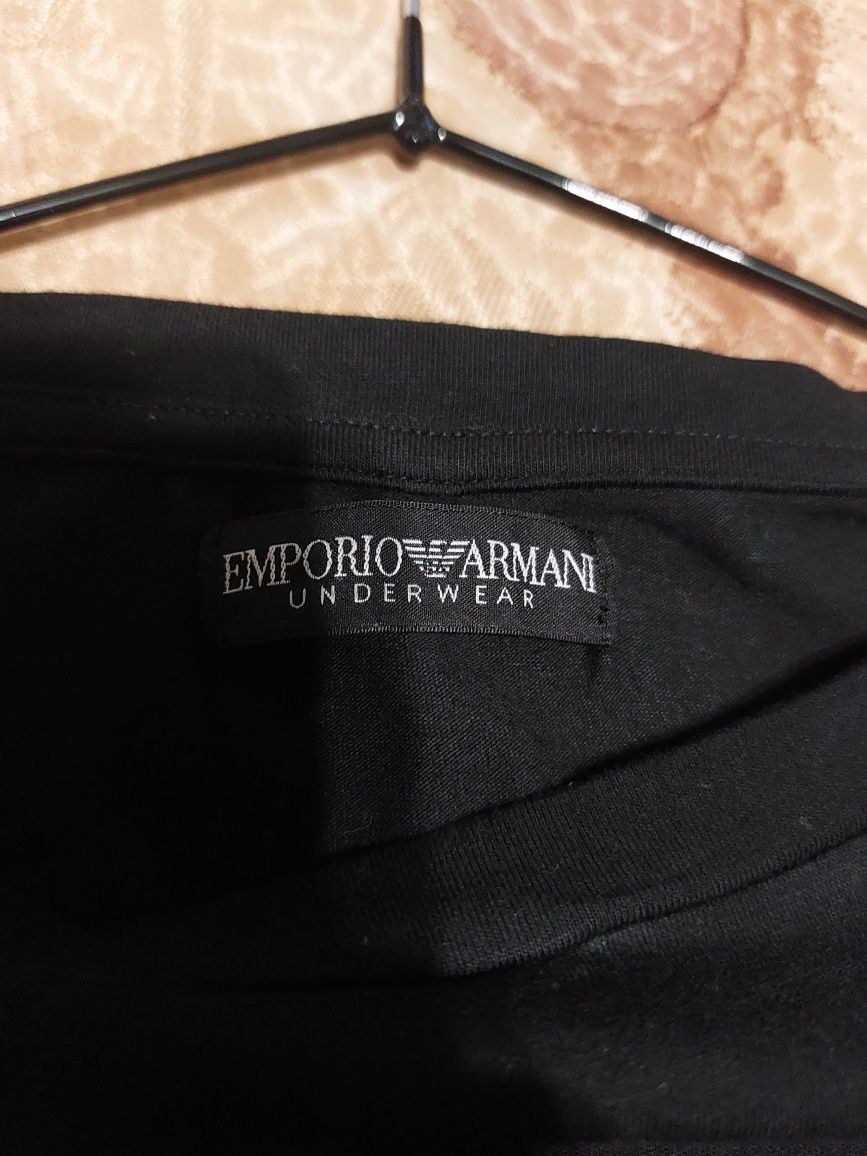 Лонгслив Emporio Armani Muscle Fit Sweatshirt With Shiny Logo