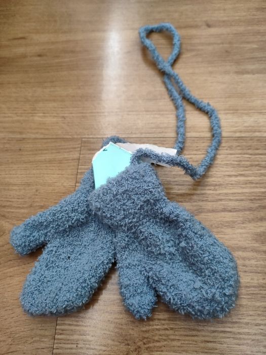 Rękawiczki dla niemowlaka nowe