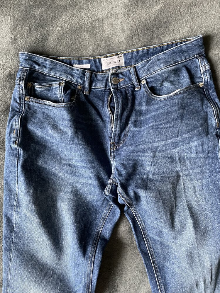 Spodnie jeansowe slim comfort Pull&Bear