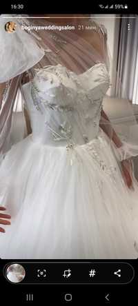 Весільна сукня Greta бренду Raraavis
