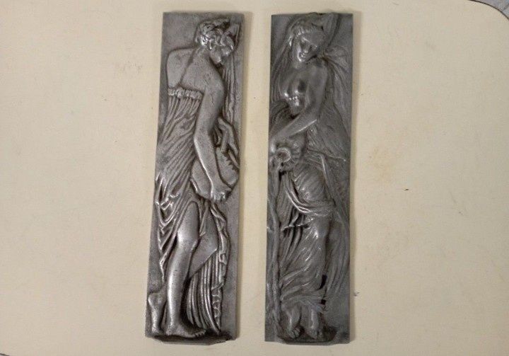 Peças antigas em metal