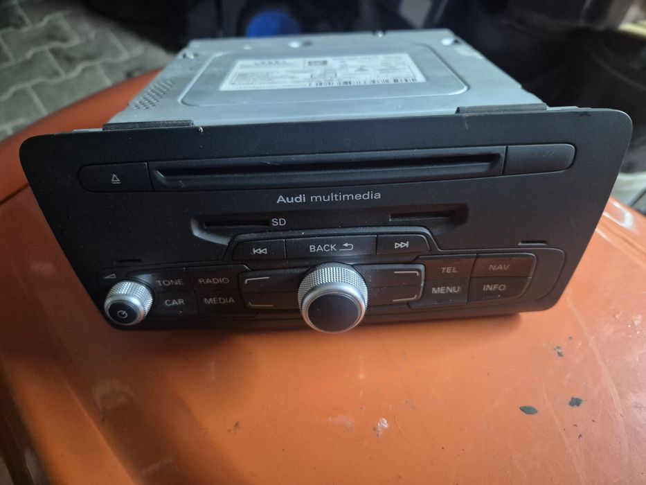 Radio nawigacja 8x audi a1  multimedia 8X0.135.183D