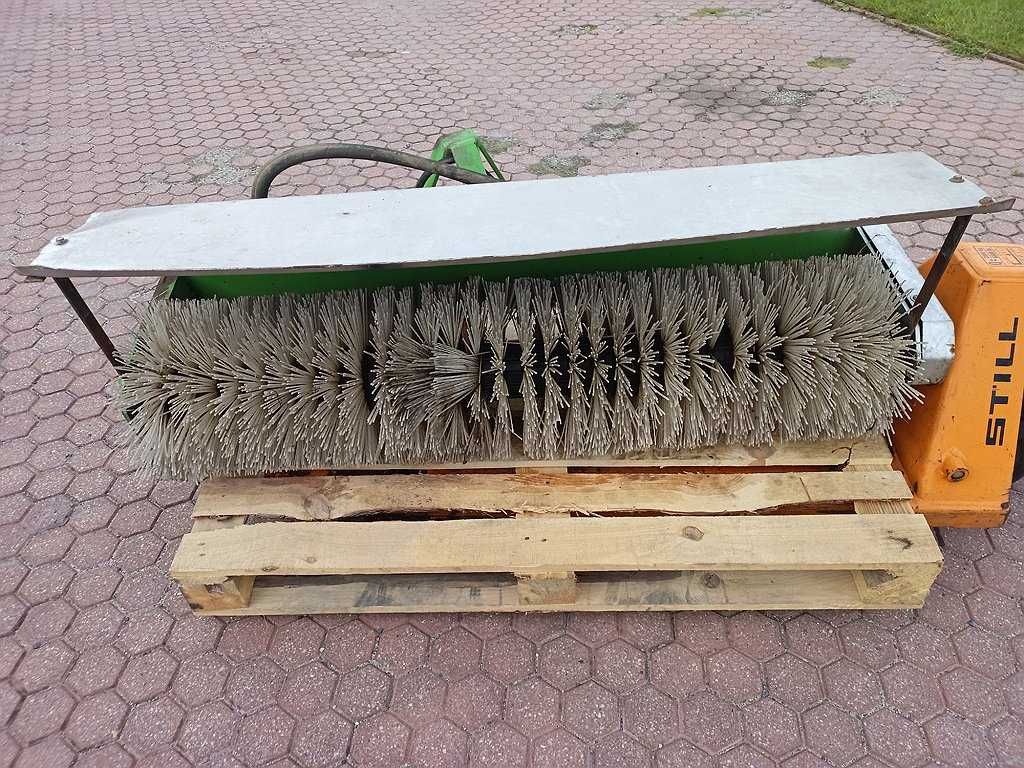 Zamiatarka dedykowana do pojazdów komunalnych EGHOLM