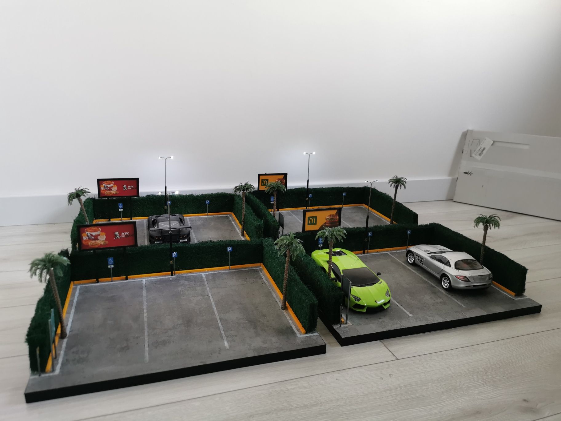 Diorama 1:18 Parking autoart kyosho norev solido otto gt spirit burago