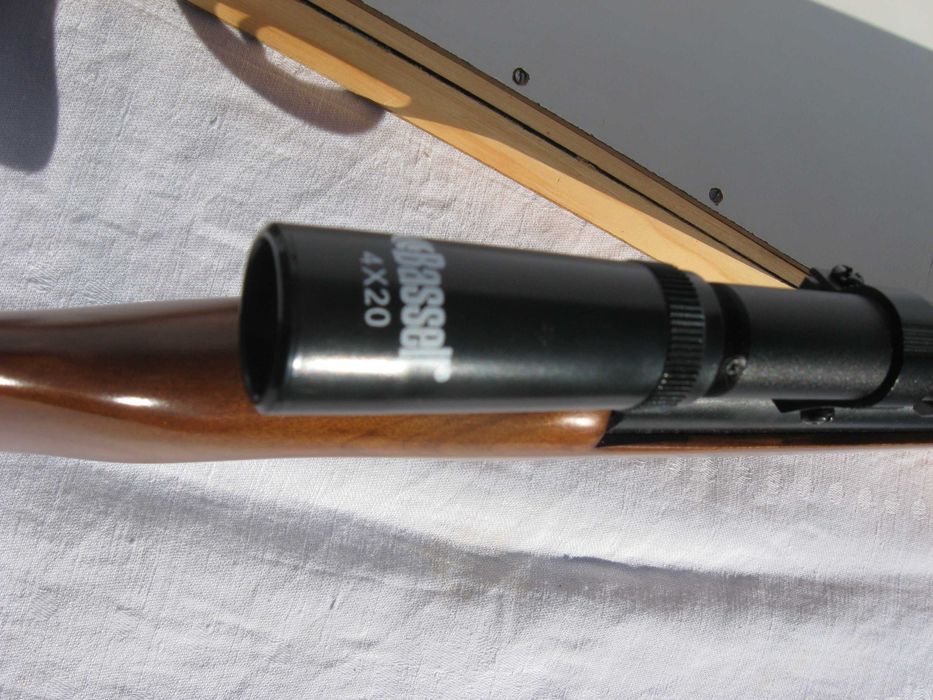 Дитяча снайперська гвинтівка з оптичним прицілом