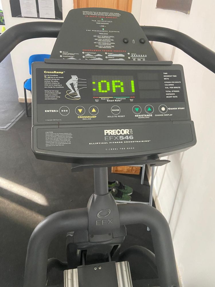 Eliptica PRECOR efx 546 (profissional)
