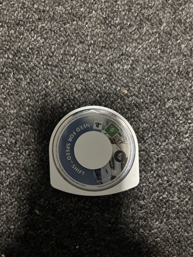 Konsola PSP E1004 + 11 gier