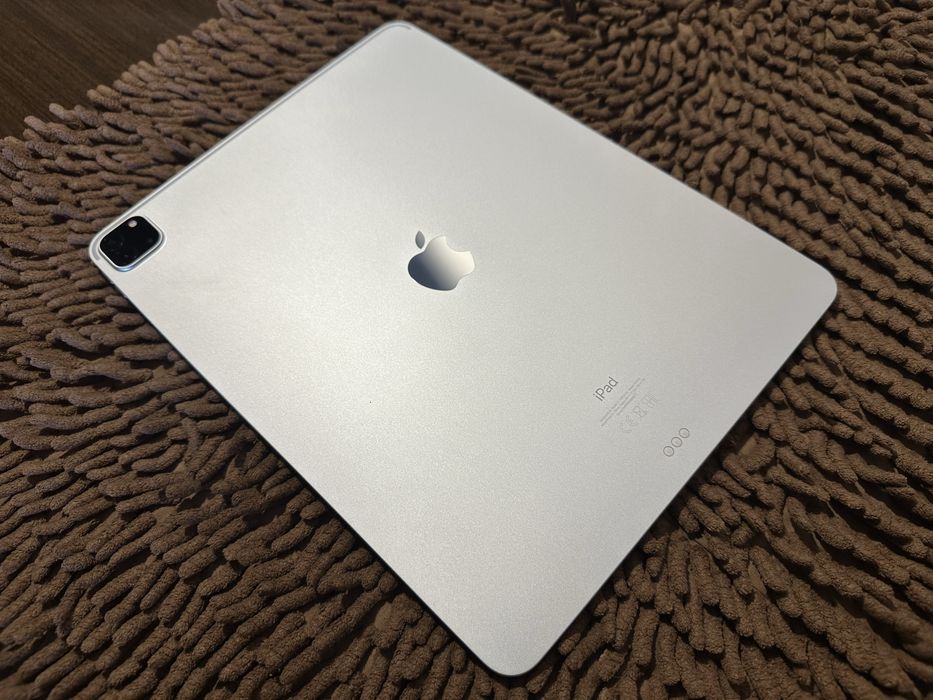 Два робочі планшета iPad Pro 11 та 12,9 2020 рік по 256Gb
