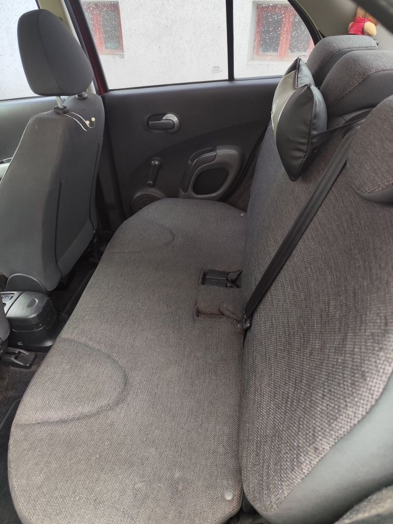 Продам автомобіль Nissan micra