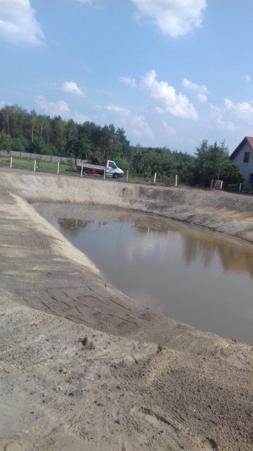 Kopanie stawów,niwelacja terenu