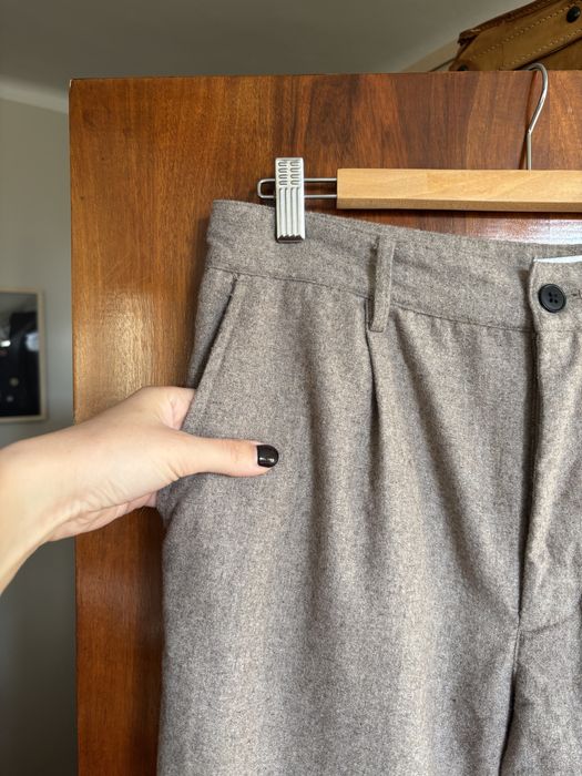 Spodnie wełniane jesienne eleganckie beżowe 30 (S)