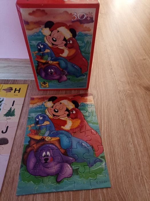 Sprzedam puzzle itp