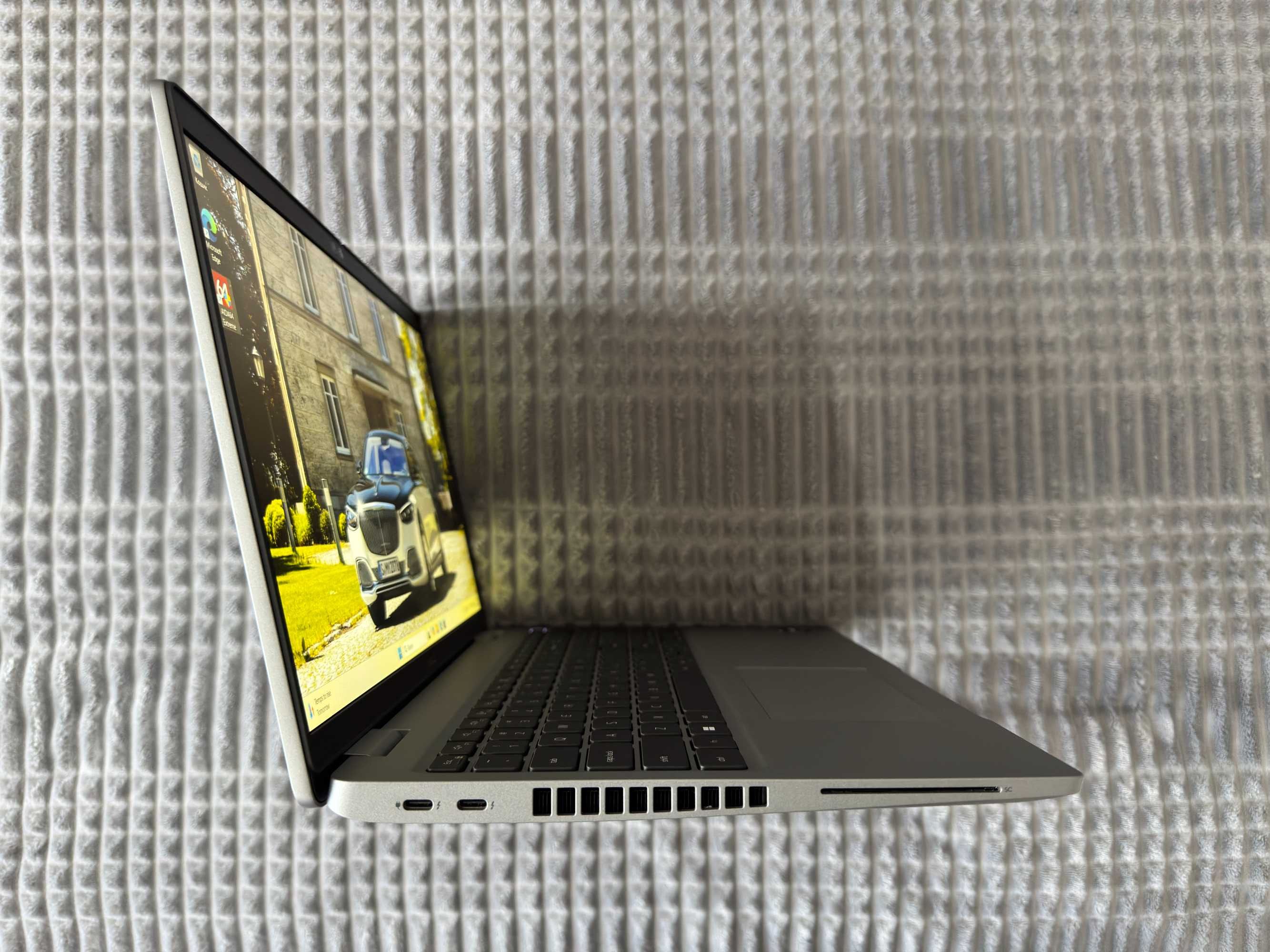 Ноутбук Dell Latitude 5530 | i5-1245U | Ram-16 SSD-512 | FHD IPS