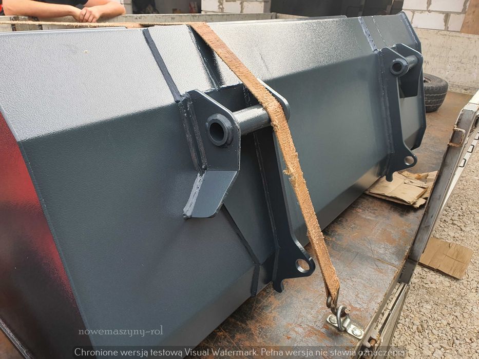 Szufla łyżka łycha do tura ładowacz szypa NOWA SOLIDNA transport