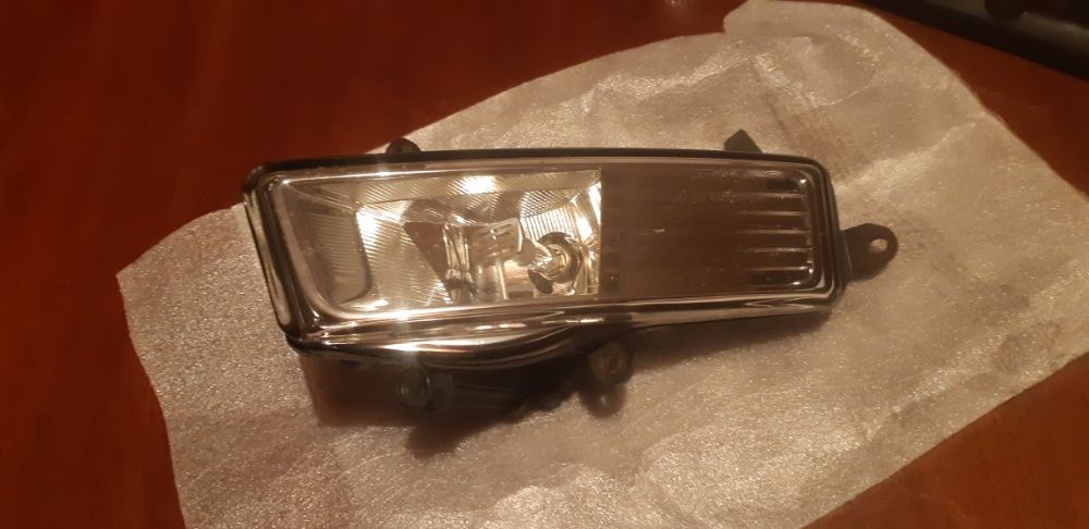 Halogen prawy AUDI A6 C6 4F0.941700A H11 Osram