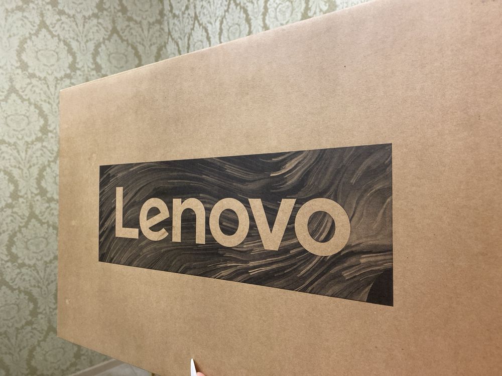 Ноутбук Lenovo v15 IIL