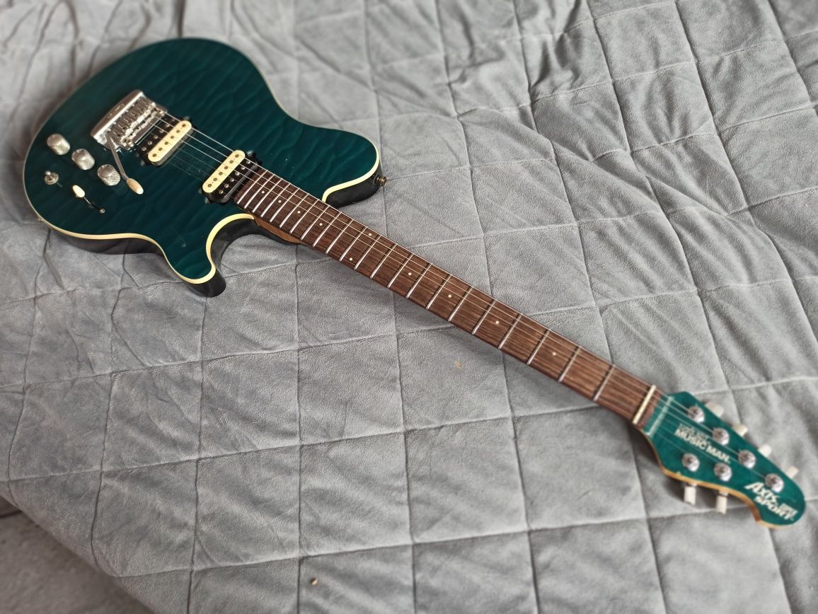 Music Man Axis Super Sport piezo
