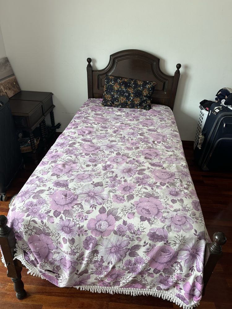 Cama solteiro c/ colchão