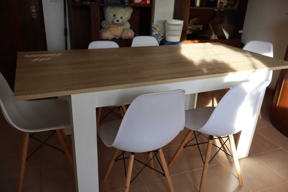 Conjunto Mesa e cadeiras