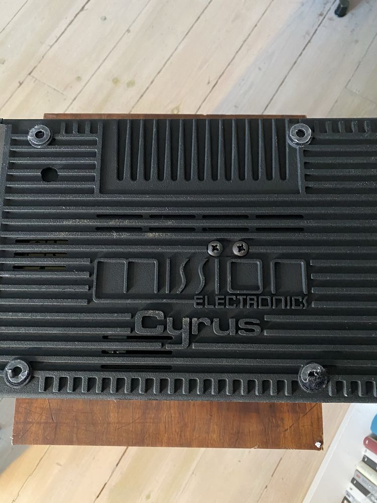 Aplificador Cyrus Mission II + psx power supply
