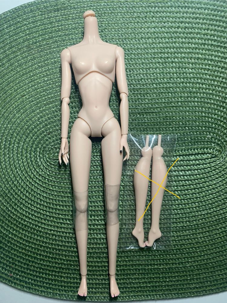Змінне тіло для ляльки