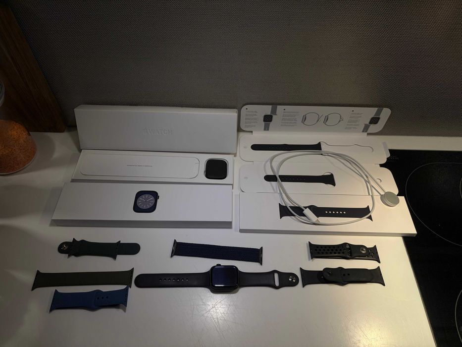 Apple Watch 8 45mm GPS Północ | Idealny | Bateria 98% | Zestaw Opasek