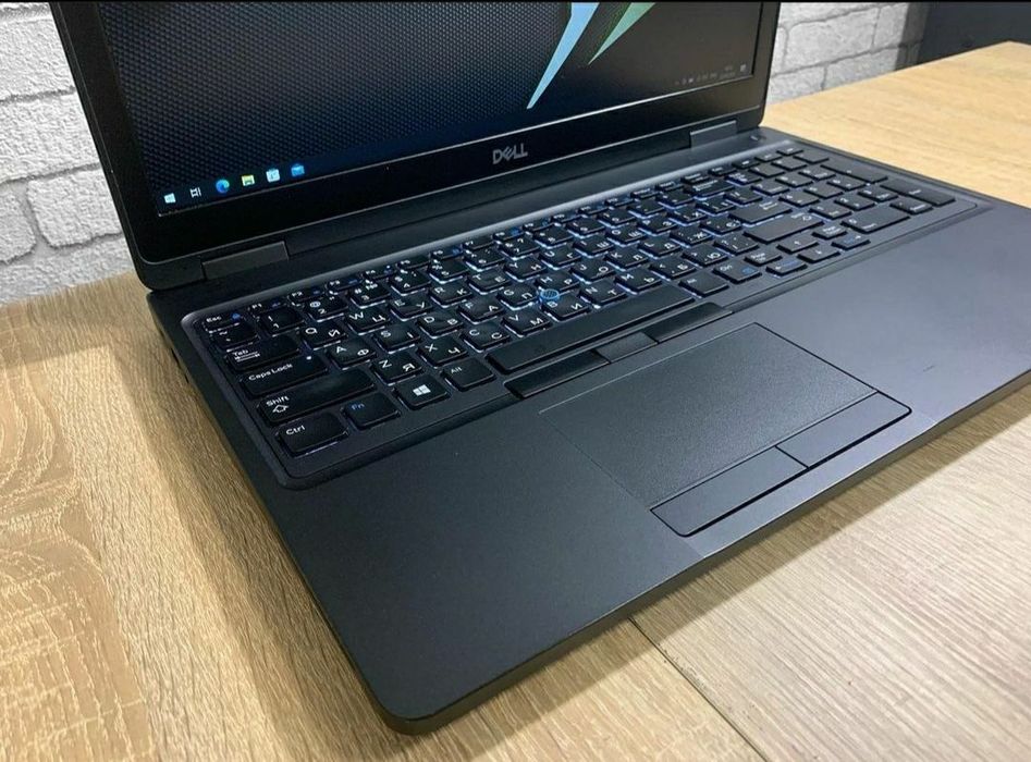 Ноутбук ігрового класу Dell Latitude 5580