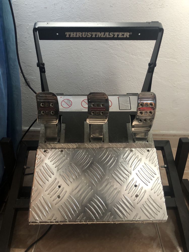 Simulador Thrustmaster T500Rs
