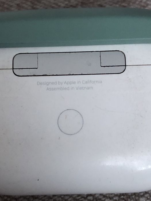 AirPods Pro 1 gen + case ESR (opis)