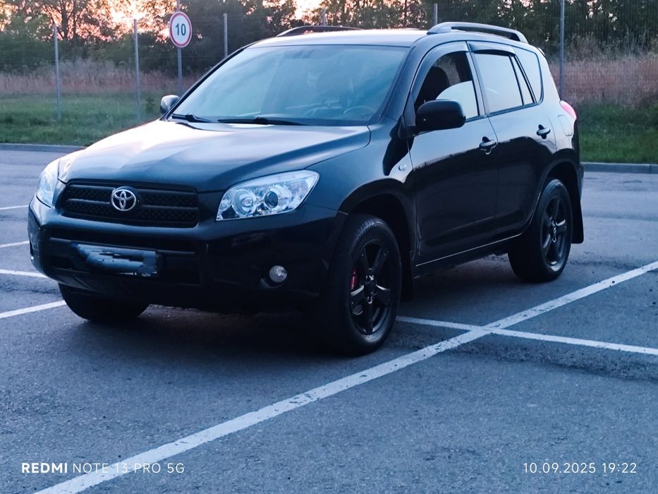 Тойота РАФ 4 Автомат