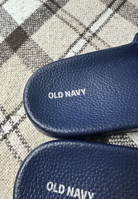 Нові оригінальні шльопки тапочки Old Navy на стопу +- 27 см 42 р