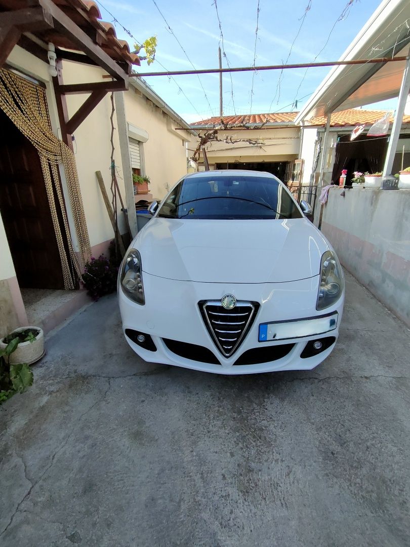 Alfa romeo giulietta 1.4 distinctive 5 portas 120cv