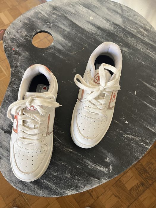 Жіночі кросівки білі 38 champion оригінал