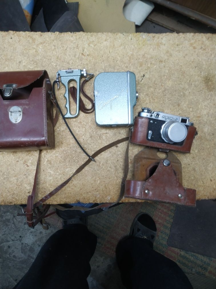 Патіфон кінопроетор кінокамера фотоапарат та багато іншого
