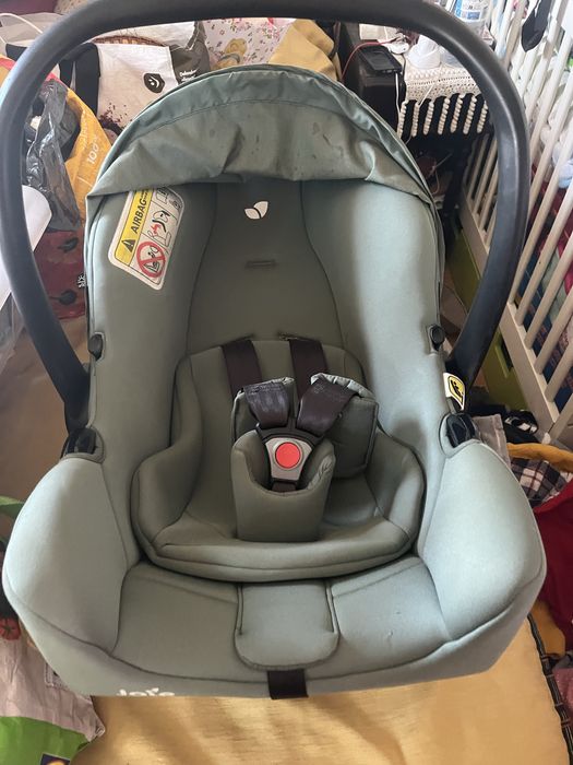 Carrinho trio da marca joie