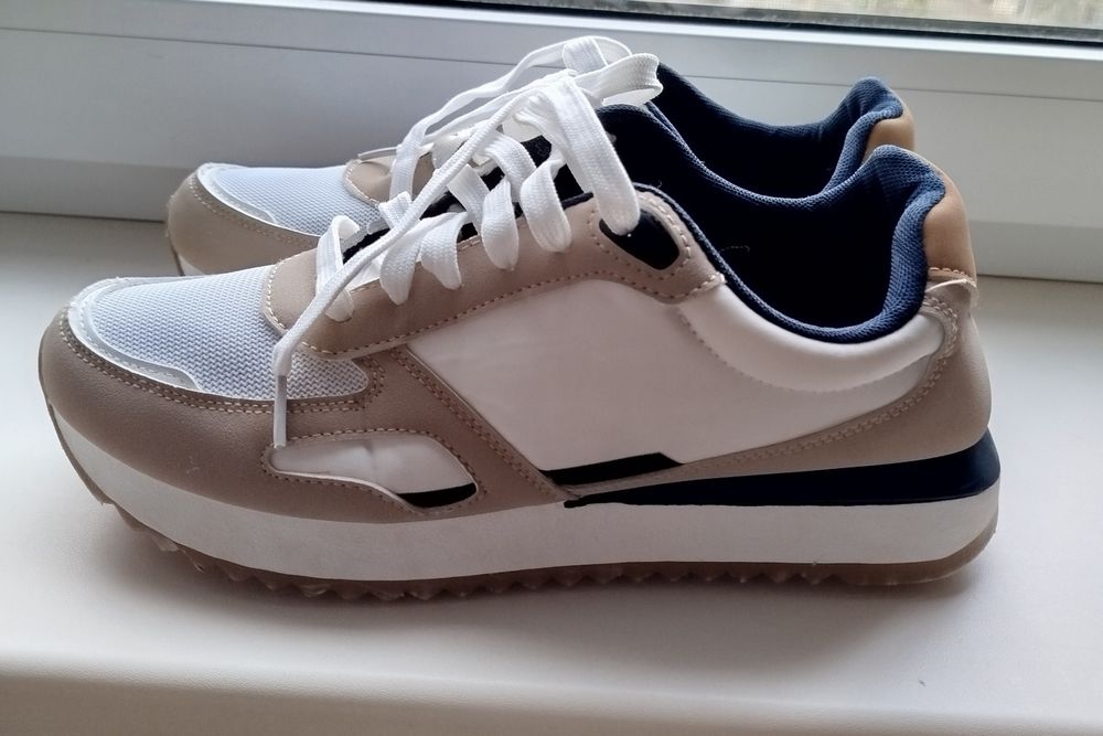 Кросівки чоловічі демісезонні р.42-43