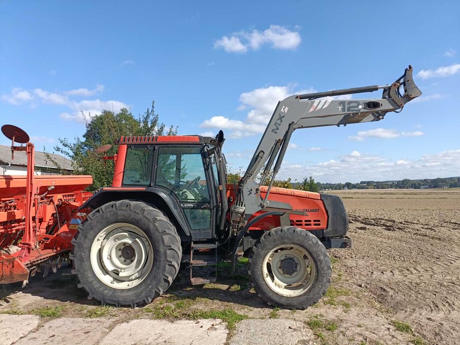 valtra 8150 MX T12 valmet  {massey 6465)