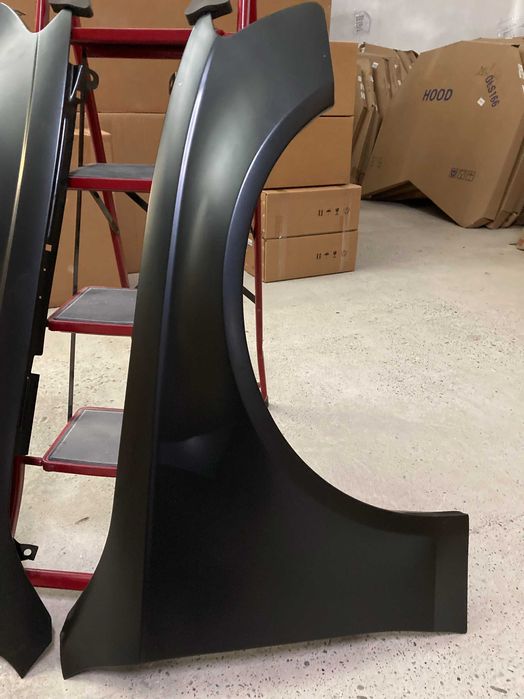 Крылья крыло L/R (Стальные) Audi A4 B8  2017-2011год.