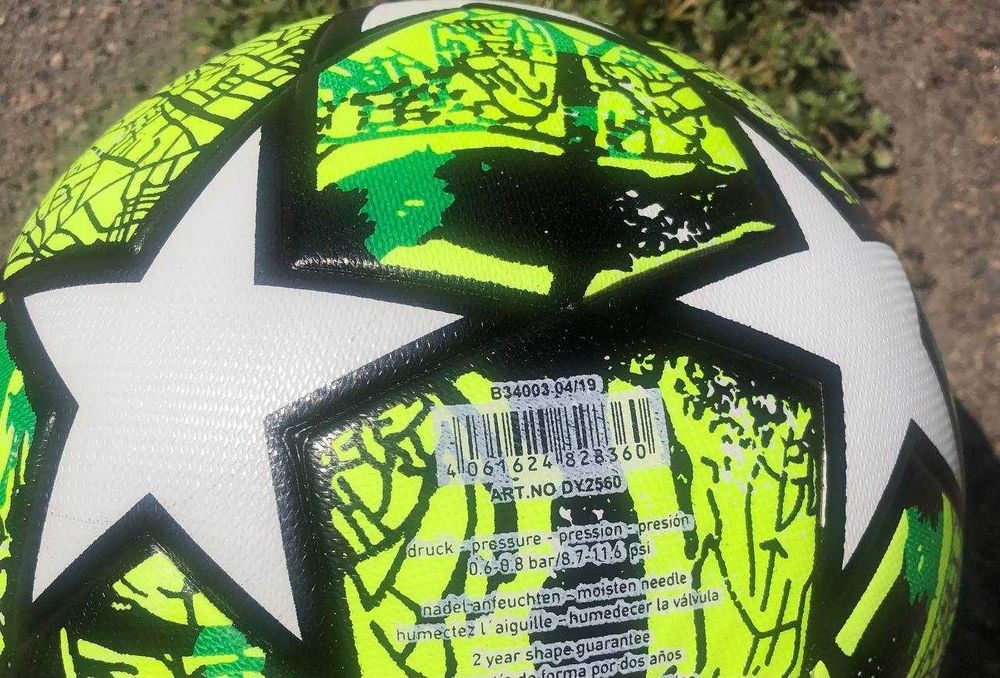 Футбольний м'яч Label AD Green 
5-й розмiр