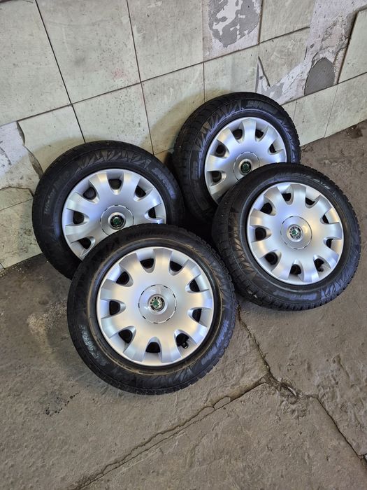 Комплект зимней резины skoda a5 с дисками 185 65 R15 зима