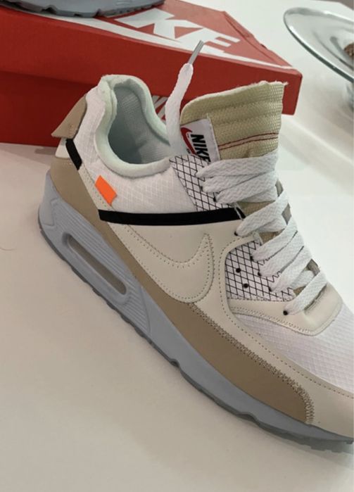 Sapatilhas total 90 off white