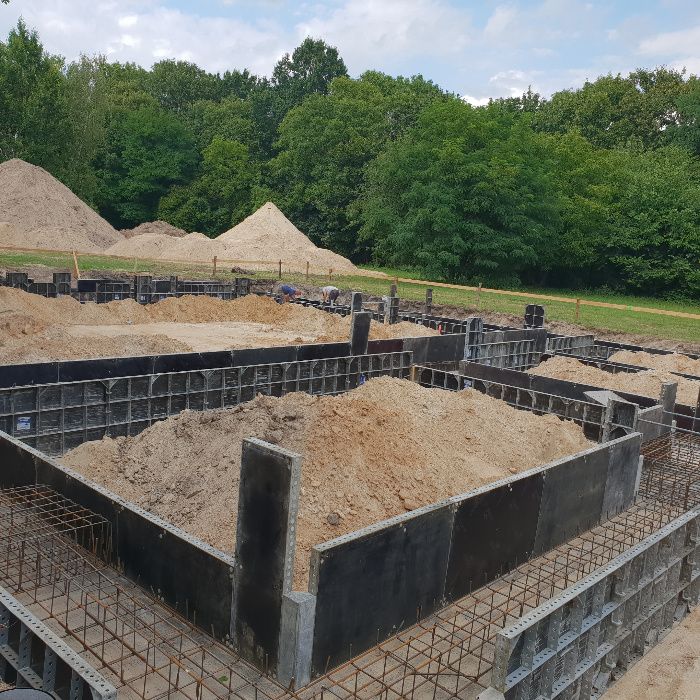 Wynajem szalunków stropowych, ściennych /Sklejki szalunkowe/ szalunki