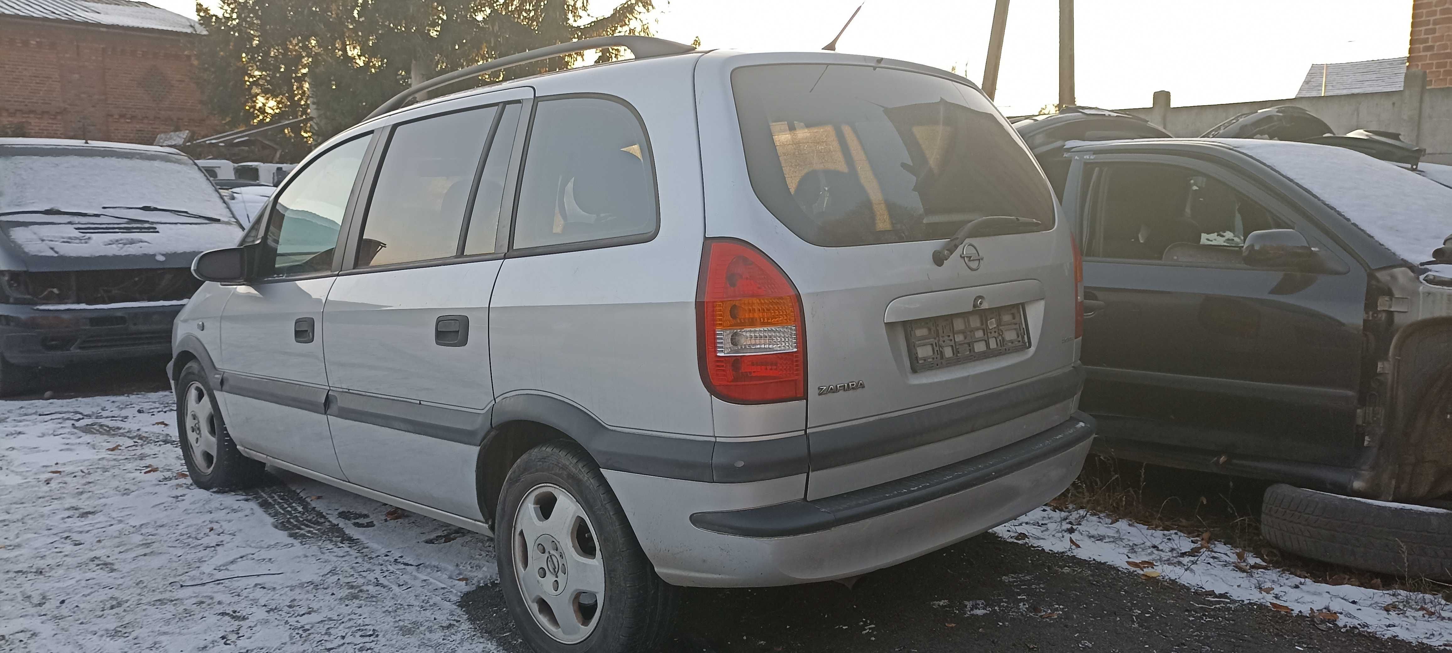 opel zafira 2.0 TDI klapa bagażnika szyba z157