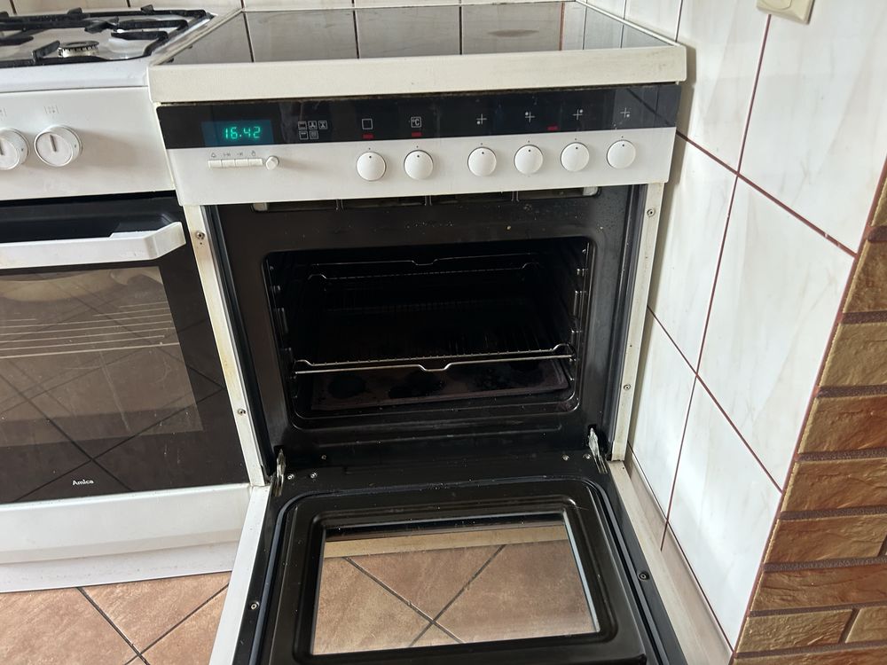 Kuchenka elekyrczyna ceramiczna  4 palnikowa