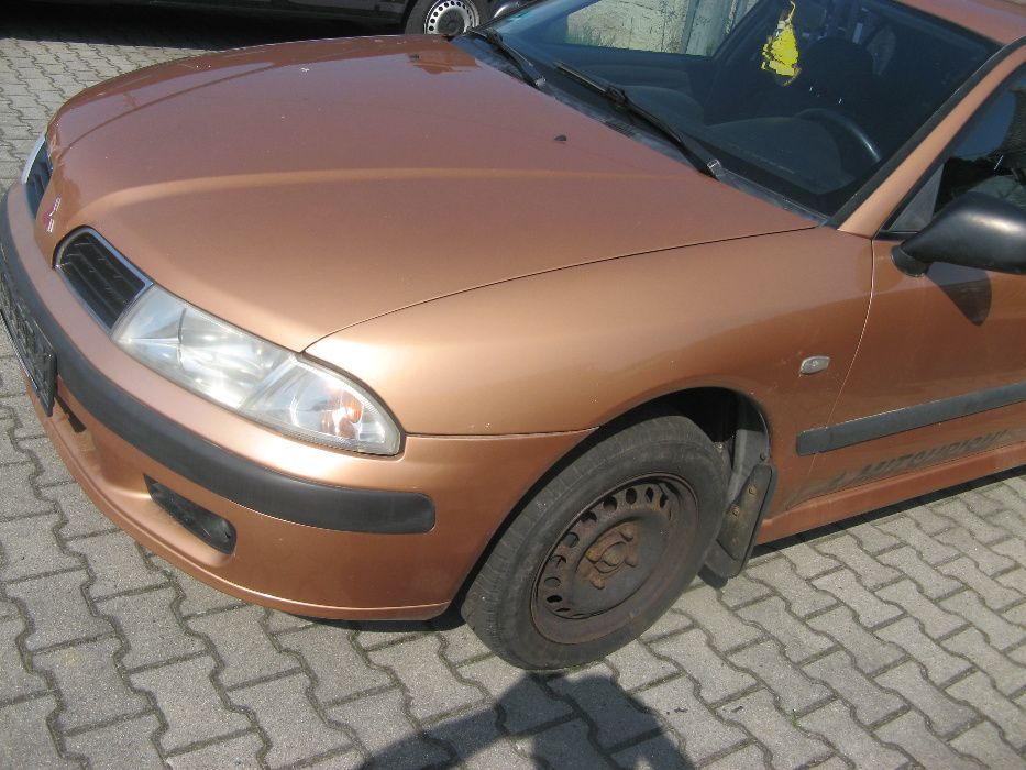 Mitsubishi Carisma 1,6 benzyna 2002r. na czesci