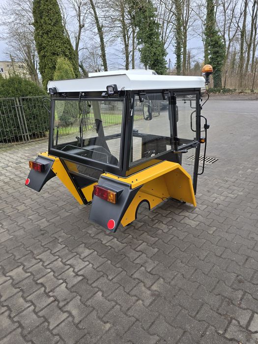 Kabina ciągnikowa C360 C4011 C330 MF255 MASKA C360 C330 Kabina C360