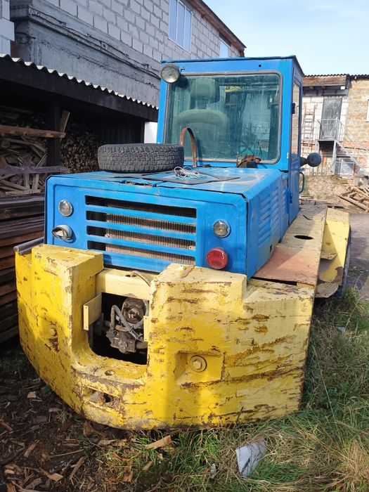 Продам львівський навантажувач , деталі по телефону